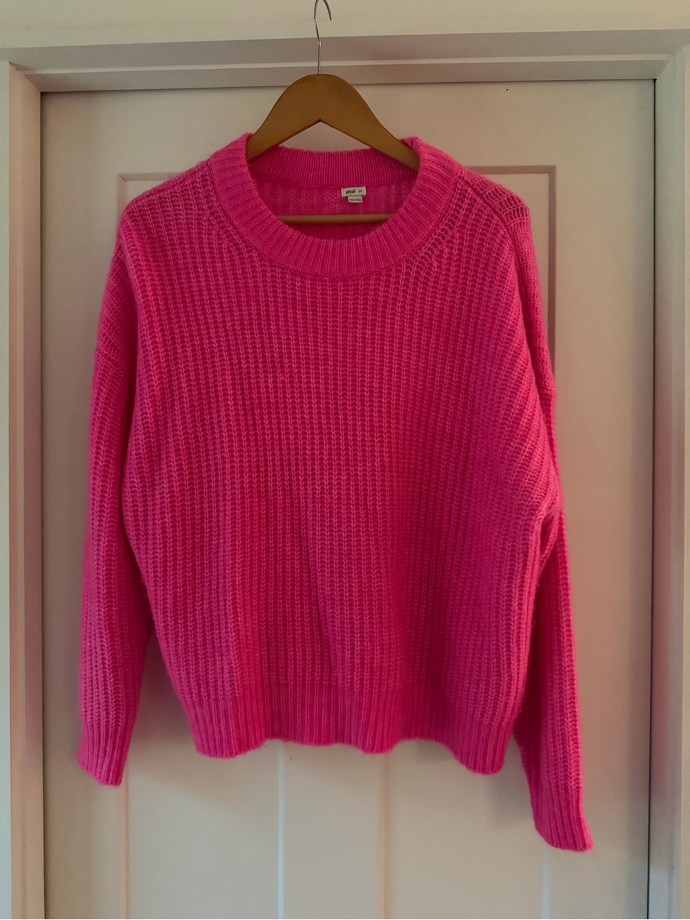 Aerie Hot Pink Cable Knit Oversized Crewneck Sweater Size S/P Drop Shoulder